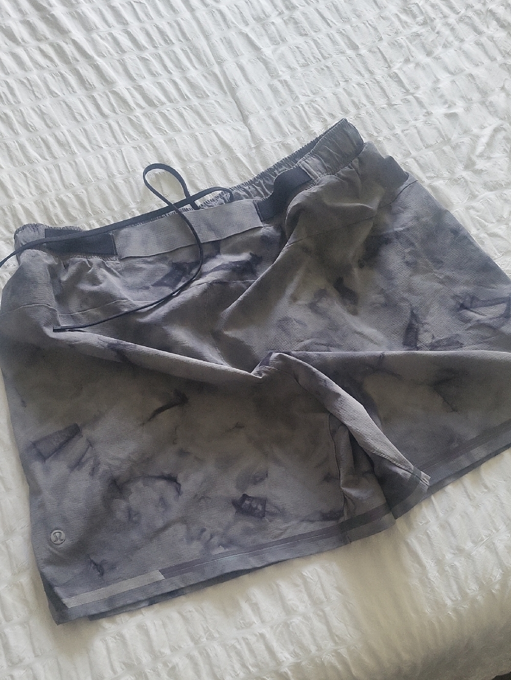 Lululemon Gray Tie-Dye Athletic Shorts Swiming Shorts .